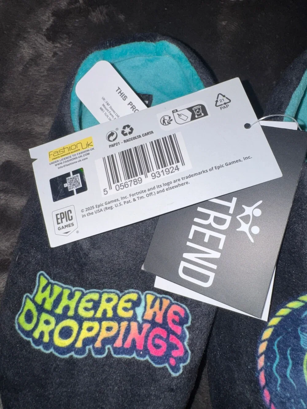 N/A fortnite slippers